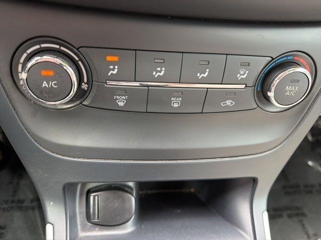 Nissan Sentra  2017