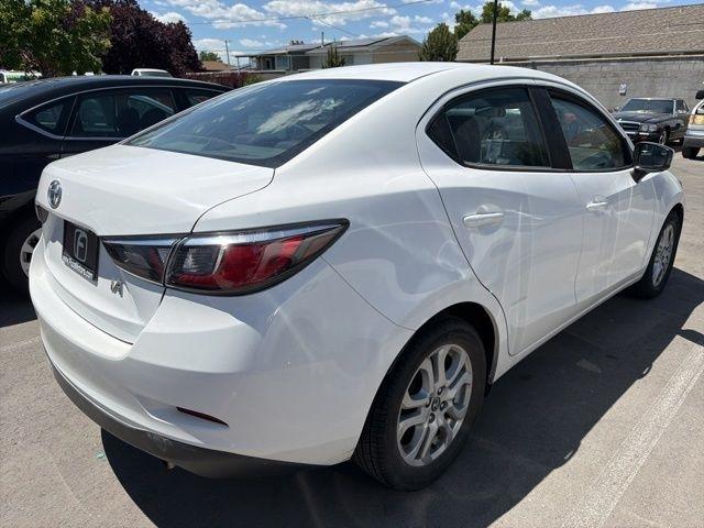 Toyota Yaris iA  2017