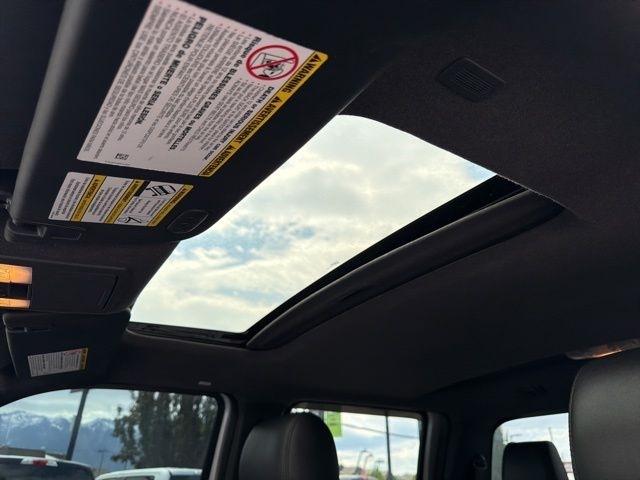 Ford Super Duty F-350 SRW  2014