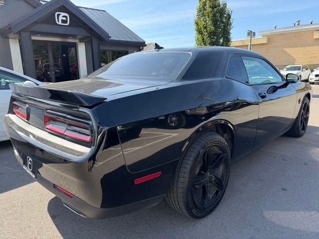 Dodge Challenger  2017