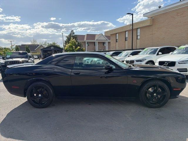 Dodge Challenger  2017