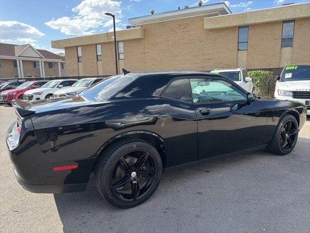 Dodge Challenger  2017