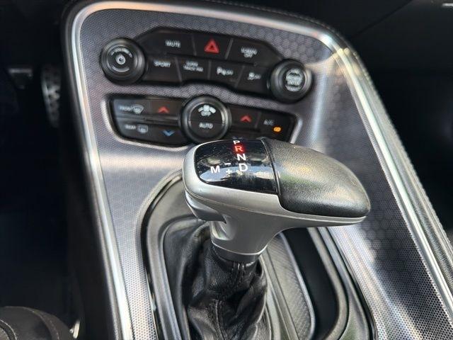 Dodge Challenger  2017