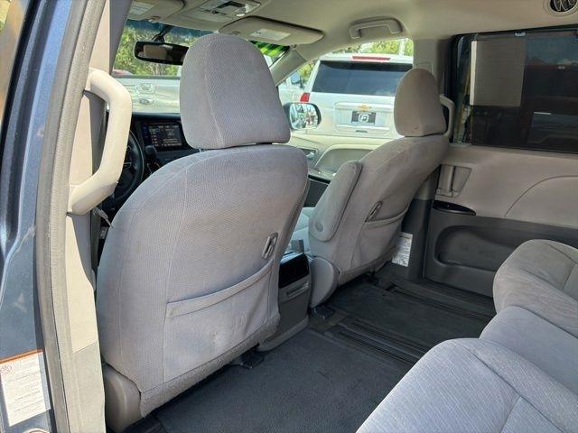 Toyota Sienna  2017