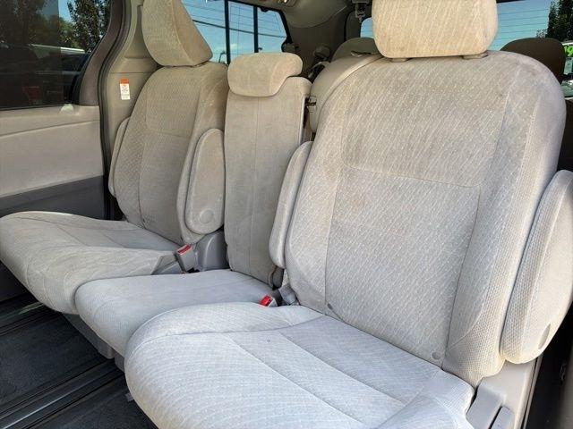 Toyota Sienna  2017