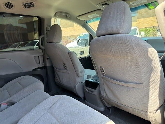 Toyota Sienna  2017