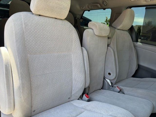 Toyota Sienna  2017