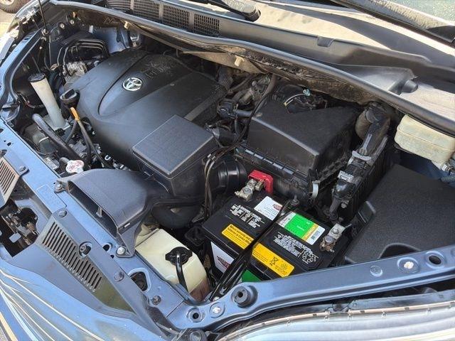 Toyota Sienna  2017