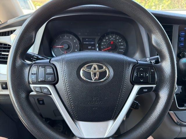 Toyota Sienna  2017