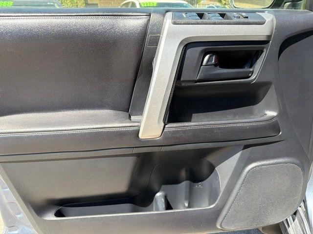 Toyota 4Runner  2012