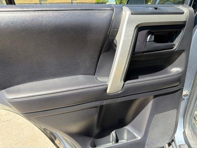 Toyota 4Runner  2012