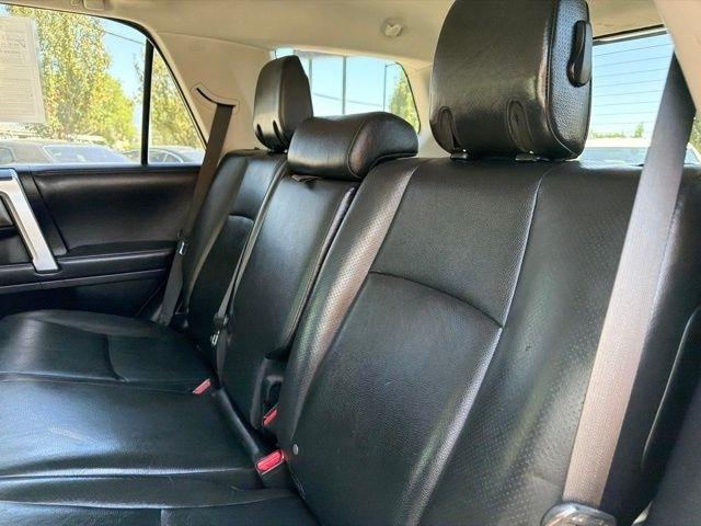 Toyota 4Runner  2012