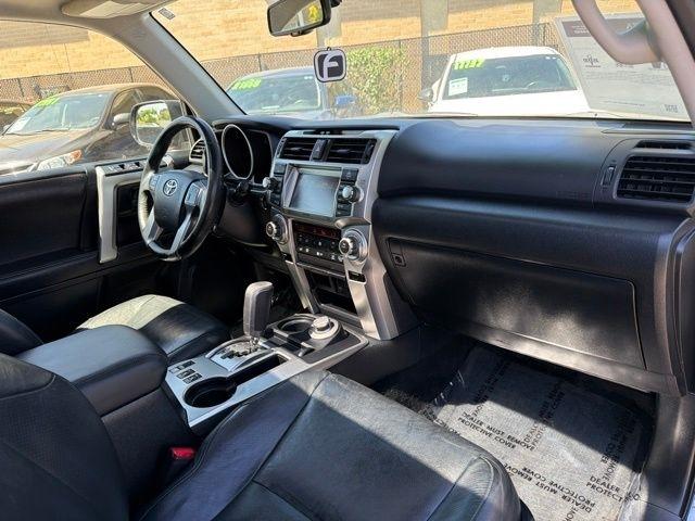 Toyota 4Runner  2012