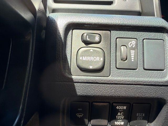 Toyota 4Runner  2012