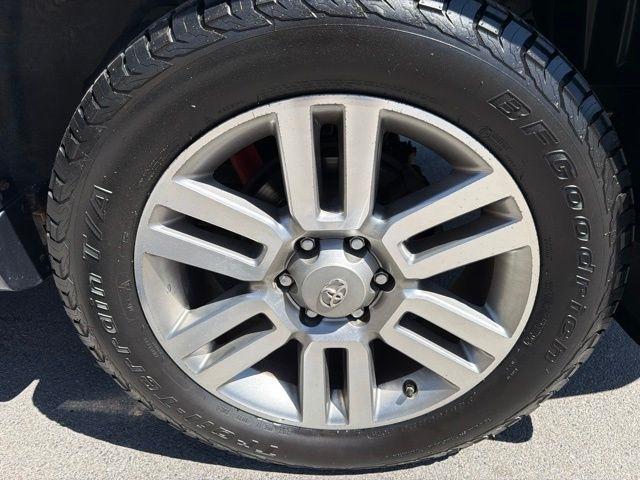 Toyota 4Runner  2012