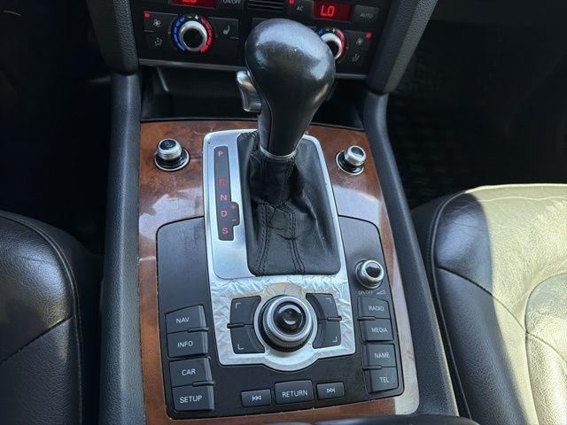Audi Q7  2010