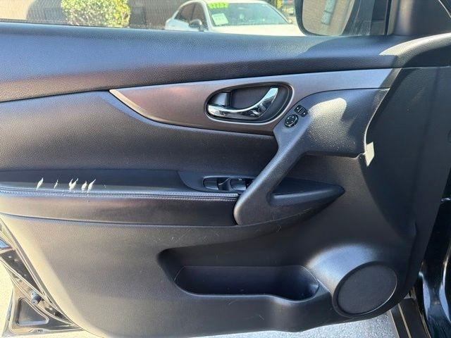 Nissan Rogue  2014