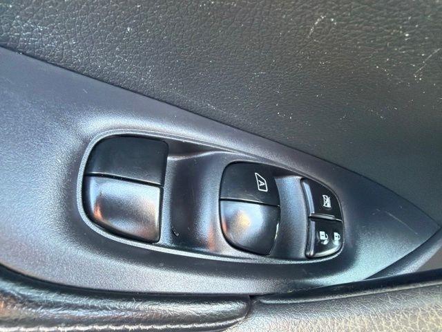 Nissan Rogue  2014