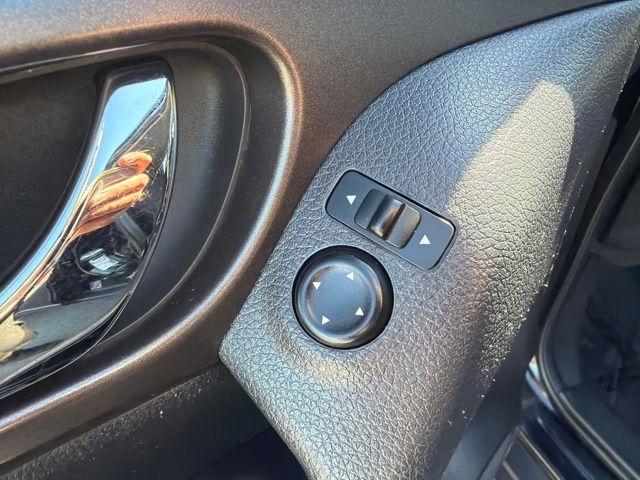 Nissan Rogue  2014