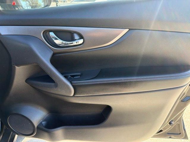 Nissan Rogue  2014