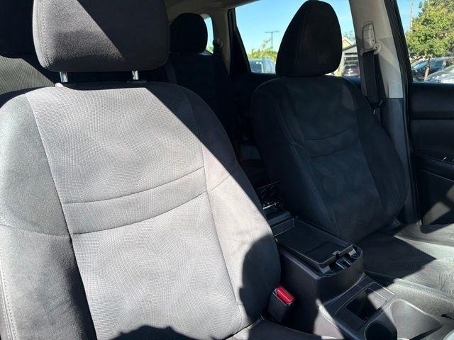 Nissan Rogue  2014