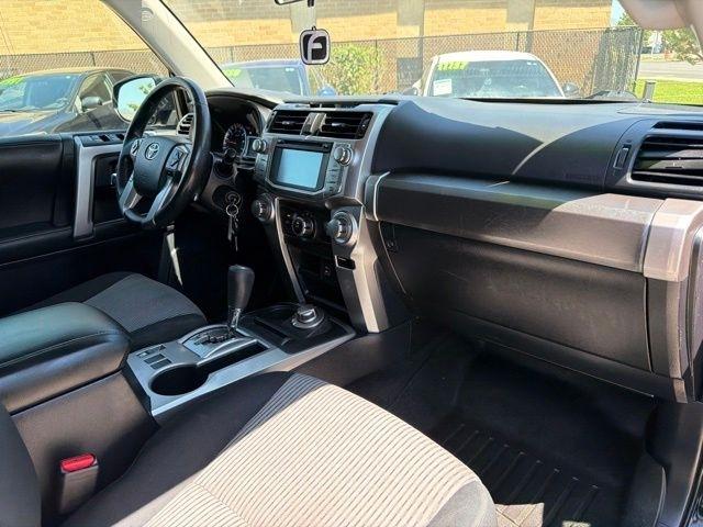 Toyota 4Runner  2015