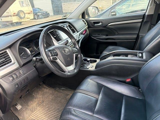 Toyota Highlander  2017