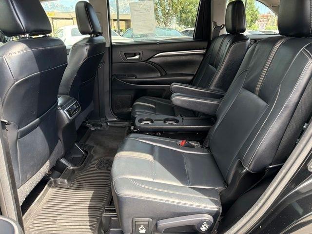 Toyota Highlander  2017