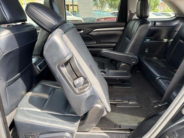 Toyota Highlander  2017