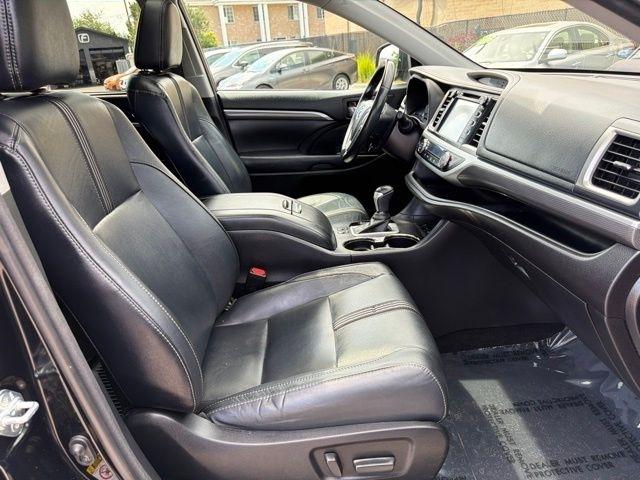 Toyota Highlander  2017