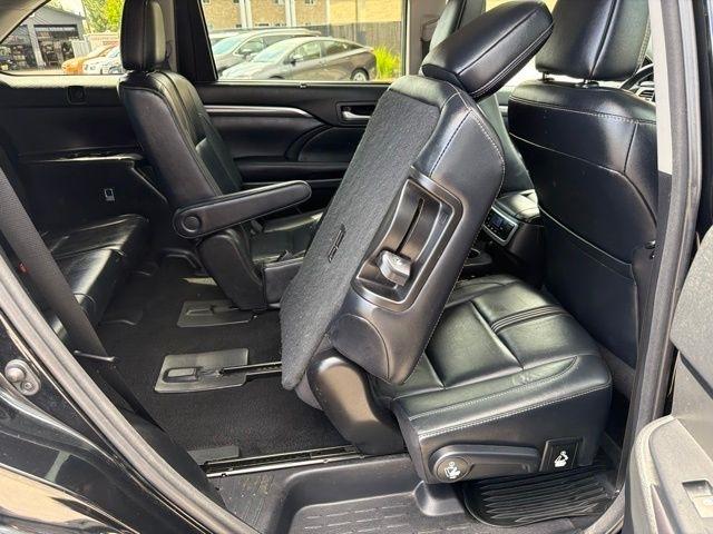 Toyota Highlander  2017