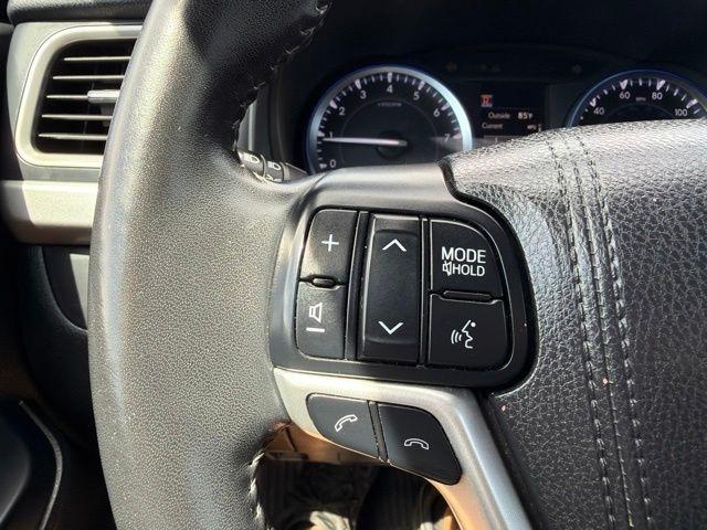 Toyota Highlander  2017