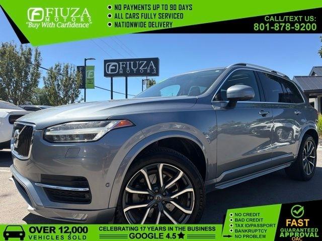 2016 Volvo XC90 T6 Momentum