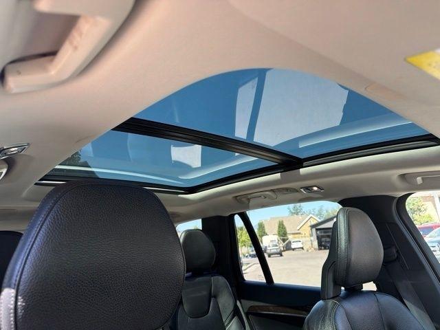 Volvo XC90  2016