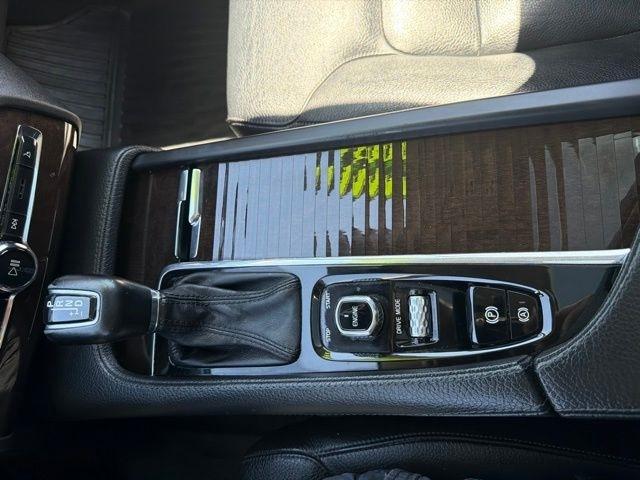 Volvo XC90  2016