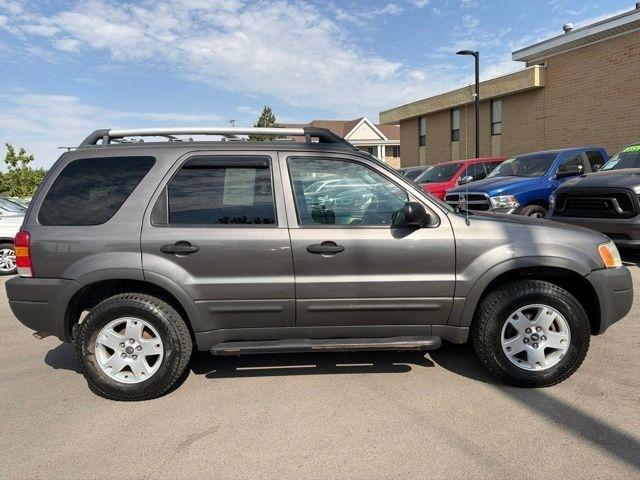 Ford Escape  2003