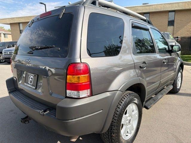Ford Escape  2003