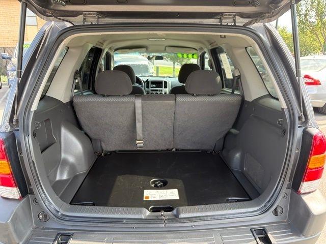 Ford Escape  2003