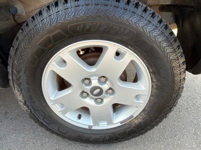 Ford Escape  2003