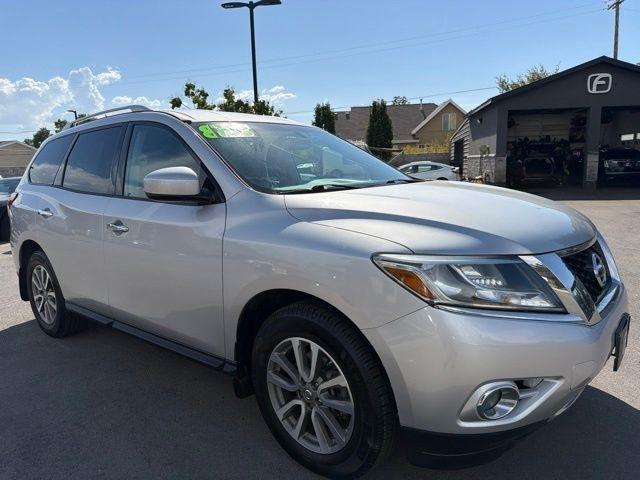 Nissan Pathfinder  2016