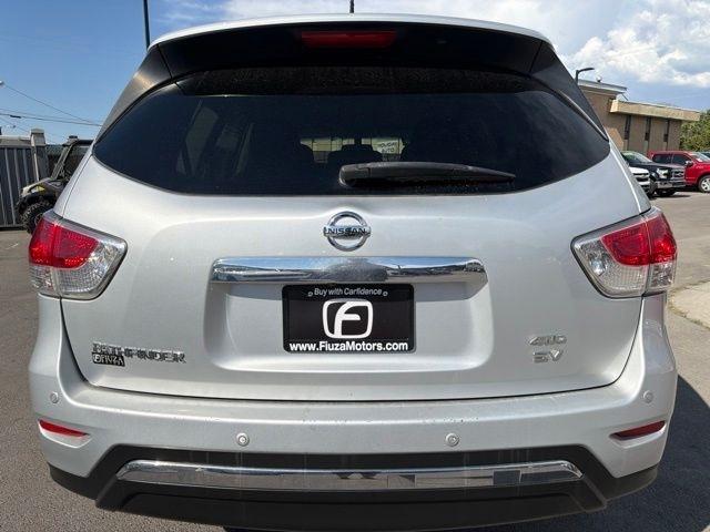 Nissan Pathfinder  2016
