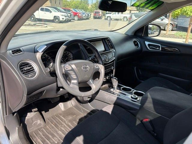 Nissan Pathfinder  2016
