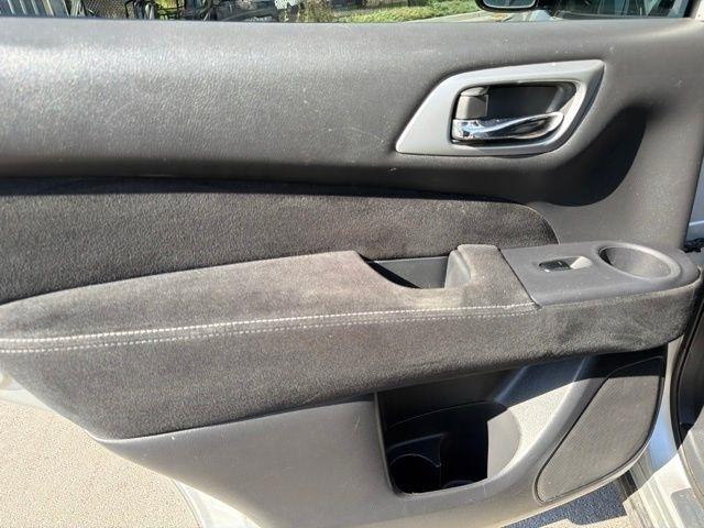 Nissan Pathfinder  2016