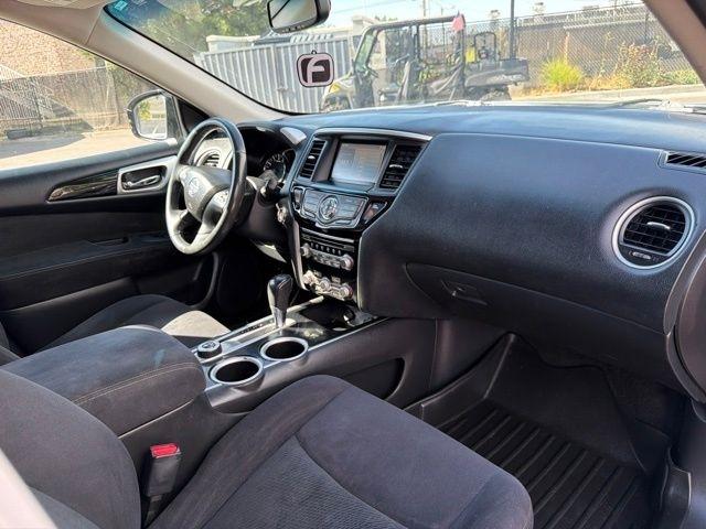 Nissan Pathfinder  2016