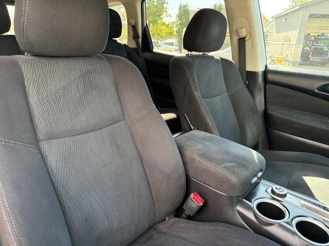 Nissan Pathfinder  2016