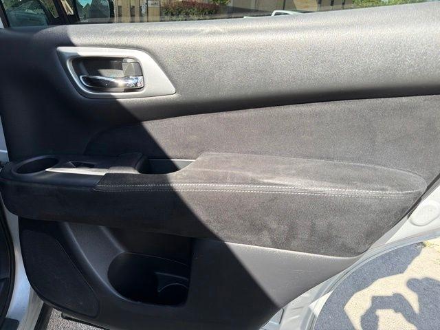 Nissan Pathfinder  2016