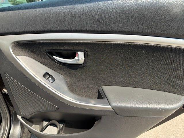 Hyundai Elantra GT  2013