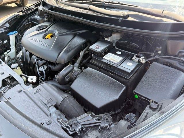 Hyundai Elantra GT  2013