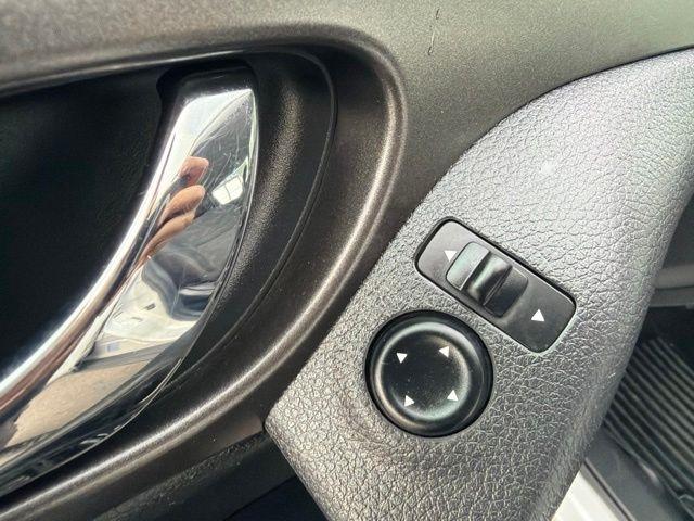 Nissan Rogue  2015