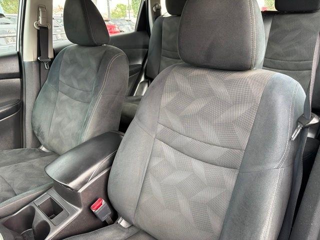 Nissan Rogue  2015